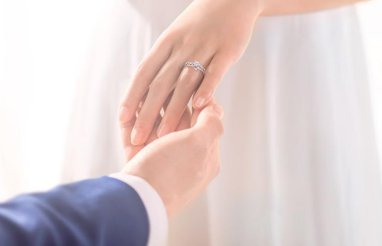 台州侦探公司：女方出轨要承担什么责任